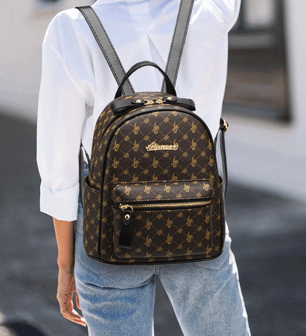 Summer Vibes: Classic Backpack for Stylish Women - Your-Look