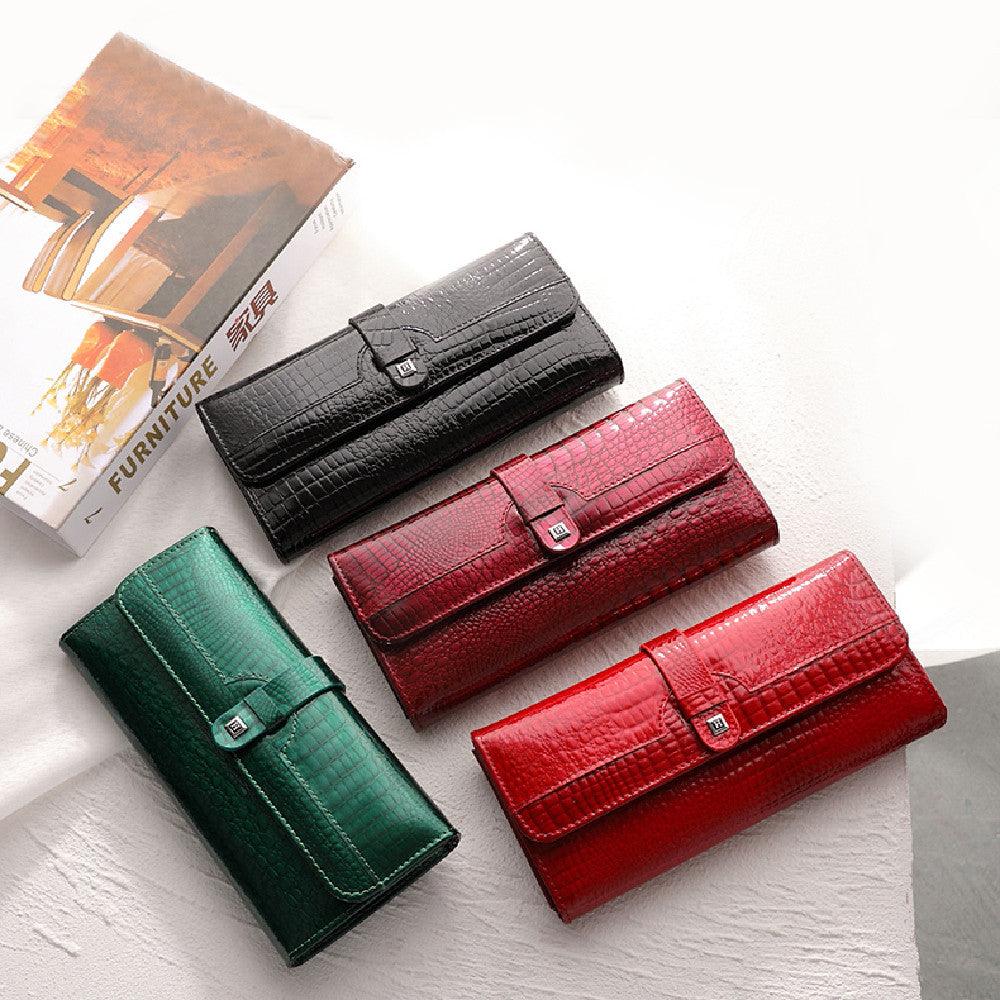 Classic Elegance: Women&