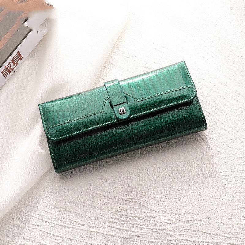 Classic Elegance: Women&