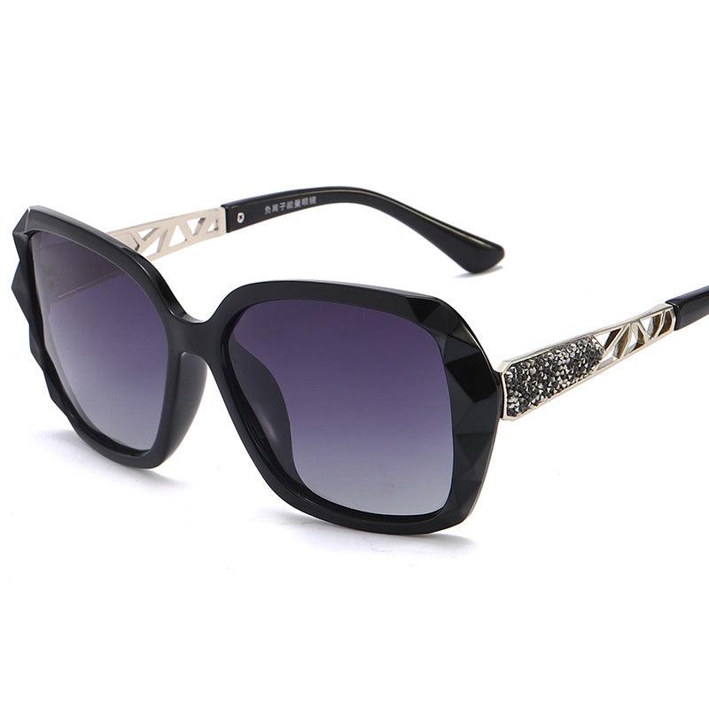 Elevate Your Style with High-Grade Sunglasses for Women - Your-Look