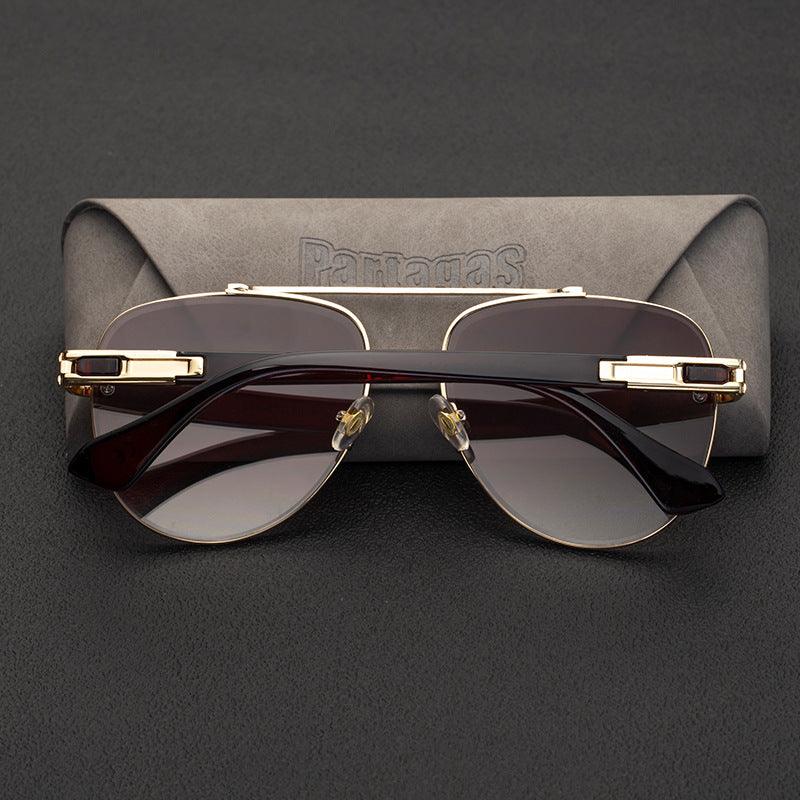 Embrace Retro Chic with Fashion Women&