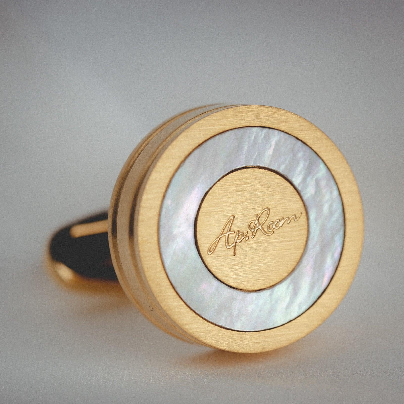 "Timeless Fusion" French Gold and Silver Shell Cufflinks for Men&