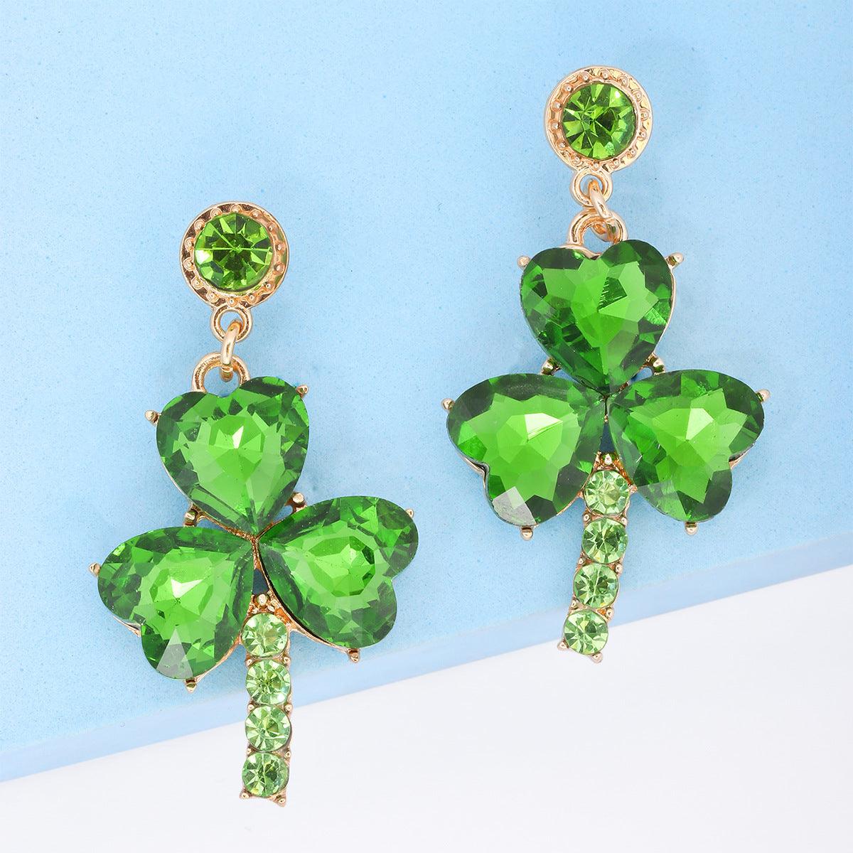 Make a Stylish Statement with Women&