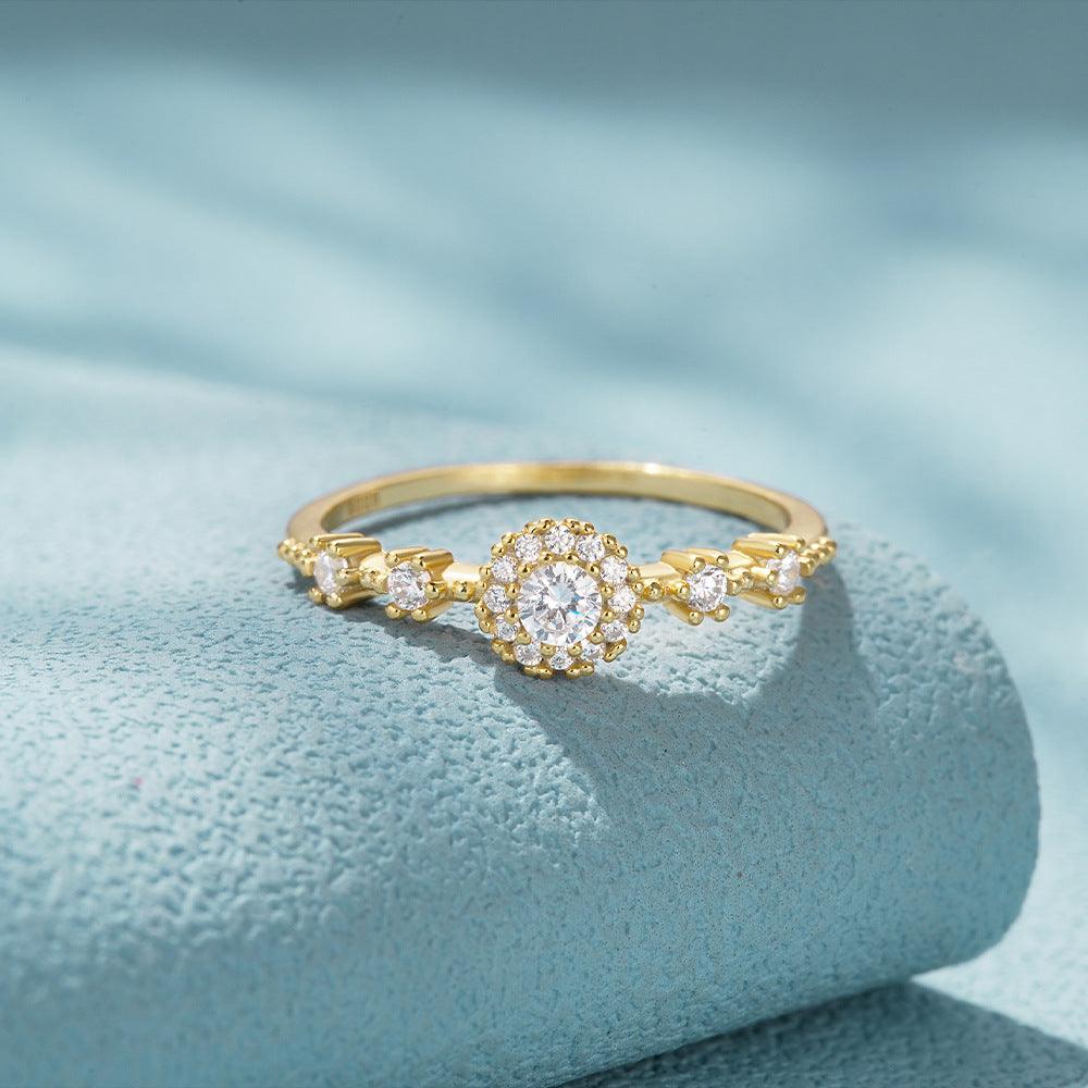 Radiate Romance with our Entry Lux Flower Rhinestone-Embedded Closed 925 Silver Proposal Ring - Your-Look