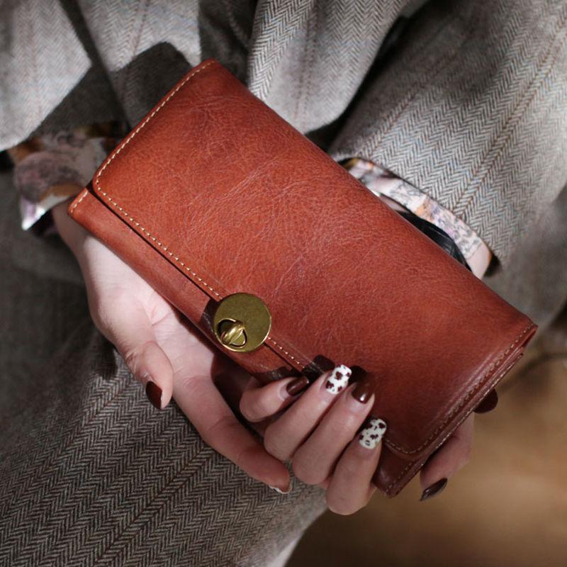 Refined Elegance: Women&