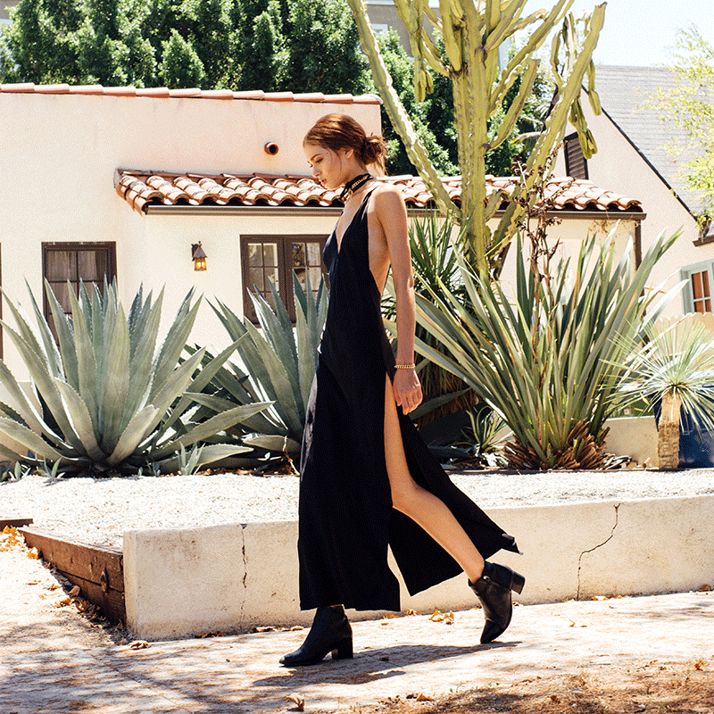 Sultry Sophistication: Backless Halter Party Dress