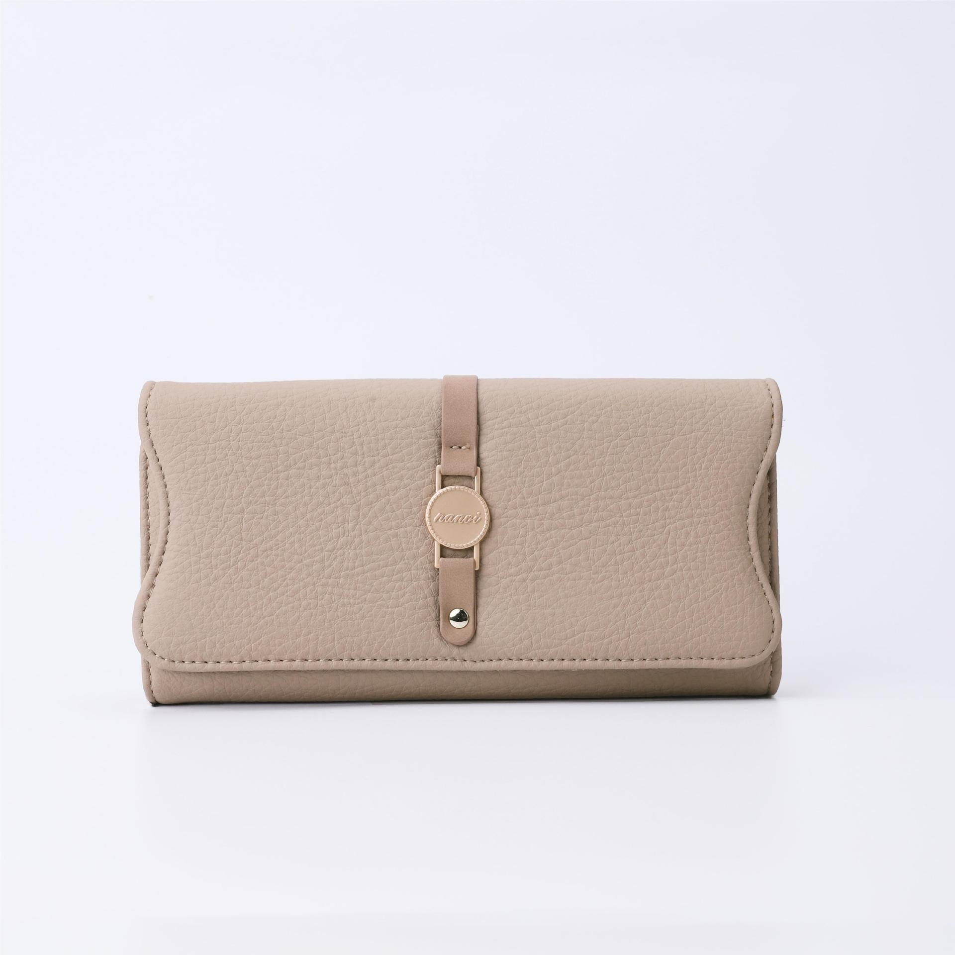 Timeless Elegance: Women&