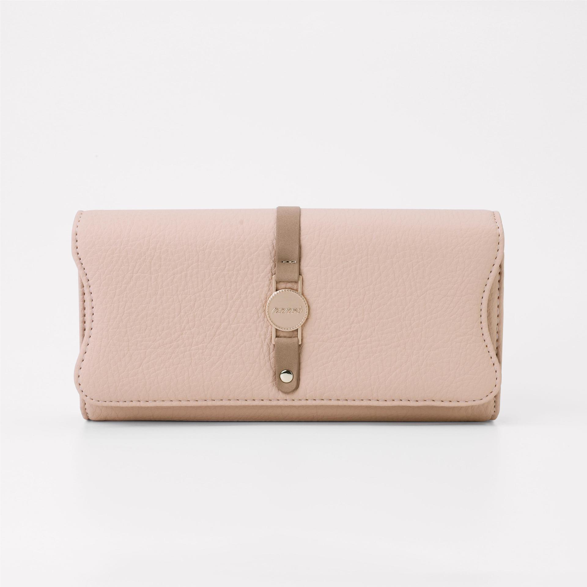 Timeless Elegance: Women&