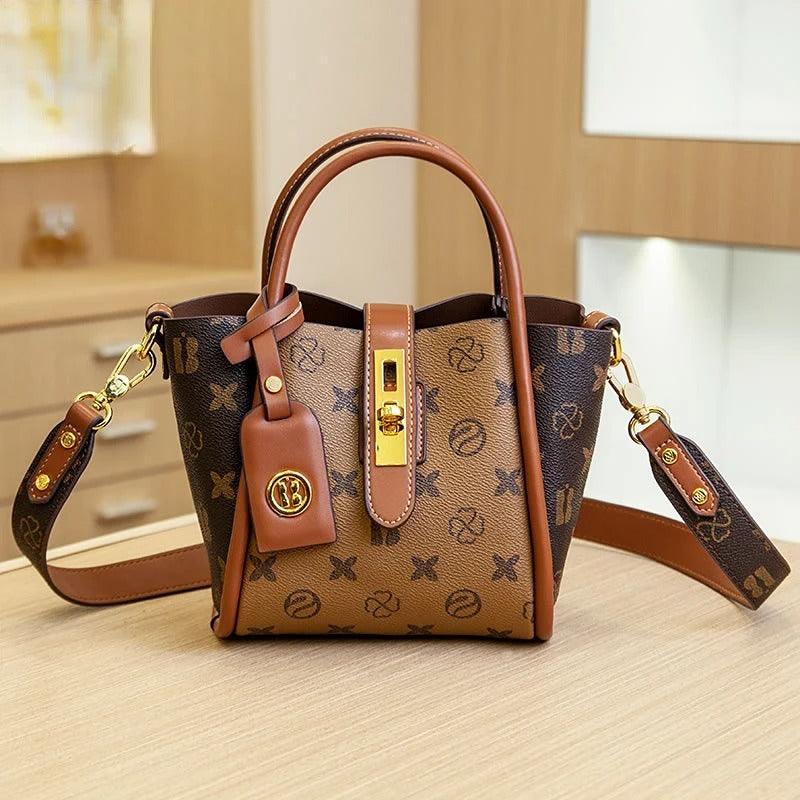 Chic Carryall: Women&