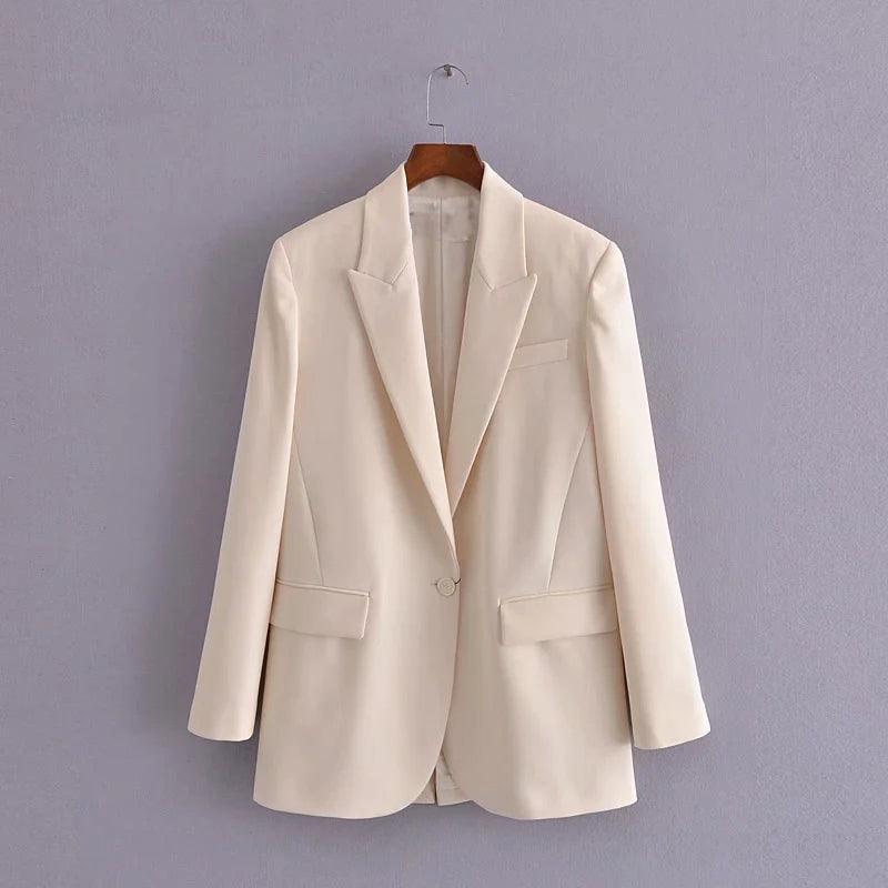 Sophisticated Simplicity: Women&