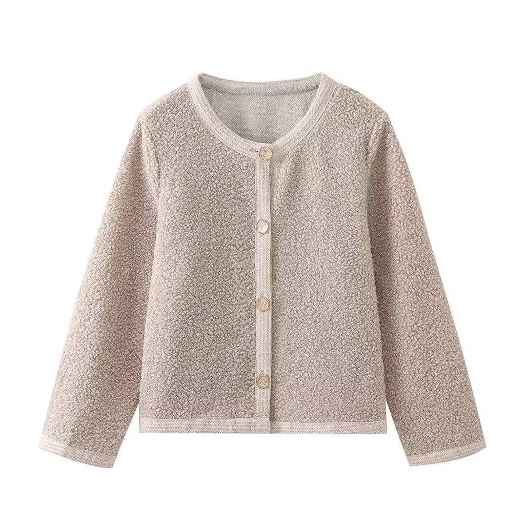 Stay Cozy in Style: Autumn And Winter Women&