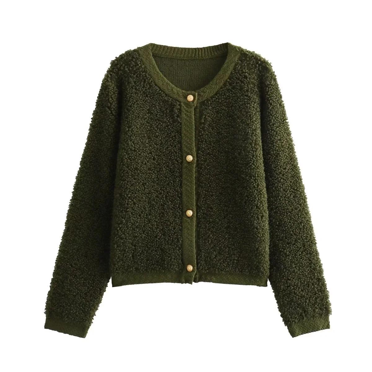 Stay Cozy in Style: Autumn And Winter Women&
