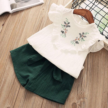 Casual Chic: Girls&