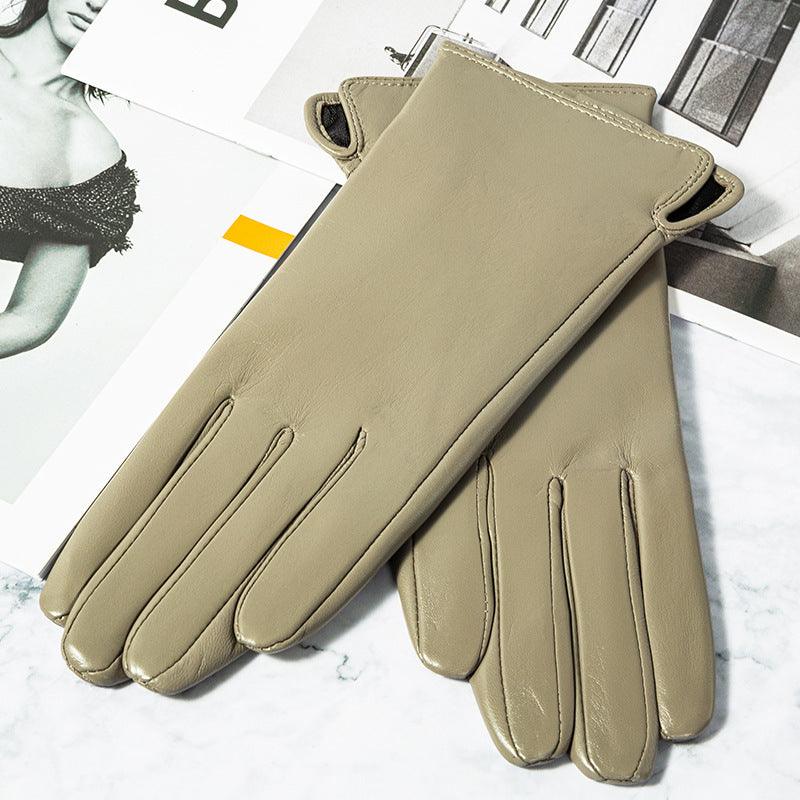 Plush Touch Screen Gloves: Luxurious Warmth with Touchscreen Compatibility - Your-Look