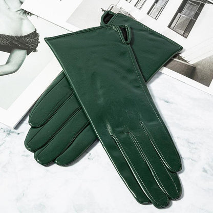 Plush Touch Screen Gloves: Luxurious Warmth with Touchscreen Compatibility