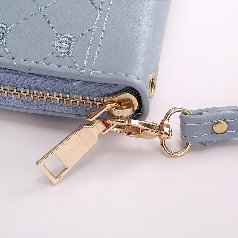 Regal Elegance: Single Zip Clutch Wallet for Women - Your-Look
