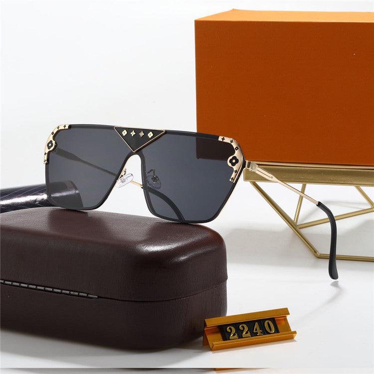 Stay Ahead of the Trend with Gradient Fashion Sunglasses for Men and Women - Your-Look